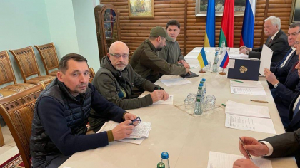 A treia runda de negocieri - mai devreme decat era planificata. Aceasta urmeaza sa aiba loc maine sau poimaine A treia runda de negocieri - mai devreme decat era planificata. Aceasta urmeaza sa aiba loc maine sau poimaine