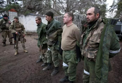 Soldati rusi furiosi povestesc cum au ajuns in Ucraina: „Am fost pacaliti, tot ce ni s-a spus a fost fals” Soldati rusi furiosi povestesc cum au ajuns in Ucraina: „Am fost pacaliti, tot ce ni s-a spus a fost fals”
