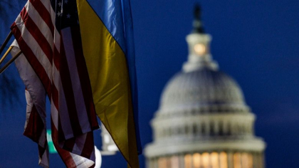 Zelenski a vorbit cu senatorii americani. A cerut zona de interdictie aeriana in Ucraina si sanctiuni mai dure impotriva Rusiei Zelenski a vorbit cu senatorii americani. A cerut zona de interdictie aeriana in Ucraina si sanctiuni mai dure impotriva Rusiei