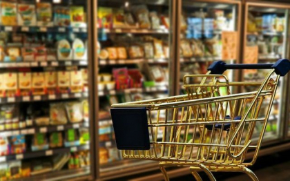 Incepe rationalizarea produselor de baza in Rusia: marile supermarketuri vor limita cumparaturile pentru a combate specularea