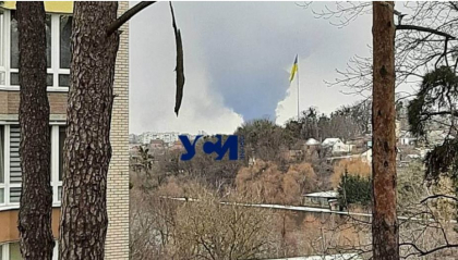Aeroportul din Vinnitsa, Ucraina - distrus complet de 8 rachete rusesti - VIDEO Aeroportul din Vinnitsa, Ucraina - distrus complet de 8 rachete rusesti - VIDEO