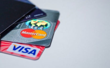 BREAKING Visa si Mastercard isi suspenda toate operatiunile din Rusia / Toate tranzactiile cu carduri devin imposibile in Rusia / Cardurile emise de bancile ruse nu vor mai putea fi folosite in strainatate BREAKING Visa si Mastercard isi suspenda toate operatiunile din Rusia / Toate tranzactiile cu carduri devin imposibile in Rusia / Cardurile emise de bancile ruse nu vor mai putea fi folosite in strainatate
