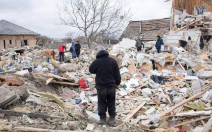 Tragediile razboiului. Barbatul dintr-un sat ucrainean care si-a pierdut toata familia intr-un atac Tragediile razboiului. Barbatul dintr-un sat ucrainean care si-a pierdut toata familia intr-un atac