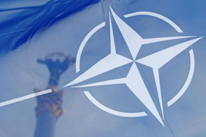 NATO a explicat refuzul de a inchide cerul deasupra Ucrainei