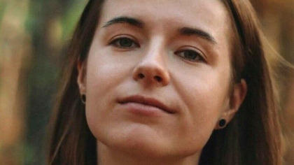 O tanara voluntara din Ucraina a fost omorata in timp ce ducea hrana la un adapost de animale O tanara voluntara din Ucraina a fost omorata in timp ce ducea hrana la un adapost de animale