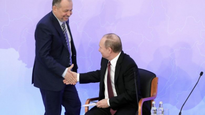 Un oligarh al lui Putin spune ca vietile pierdute in Ucraina sunt „o tragedie greu de justificat” si cere o rezolvare diplomatica Un oligarh al lui Putin spune ca vietile pierdute in Ucraina sunt „o tragedie greu de justificat” si cere o rezolvare diplomatica