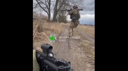 Noi imagini cu militari ucraineni care distrug blindate rusesti intr-o ambuscada - VIDEO Noi imagini cu militari ucraineni care distrug blindate rusesti intr-o ambuscada - VIDEO