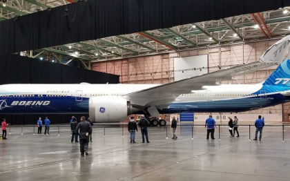 Boeing a suspendat achizitiile de titan din Rusia