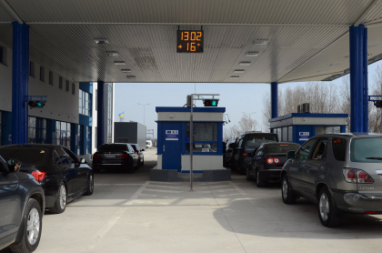 Peste 10 mii de moldoveni au parasit Republica Moldova in ultimele 12 ore. Datele actualizate prezentate de Politia de Frontiera