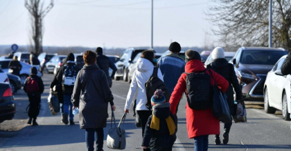 Guvernul ofera mai multe alternative de transport pentru refugiatii care vor sa ajunga in alte destinatii din Europa si alte parti ale lumi