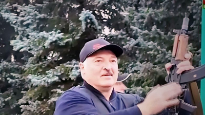 Lukasenko cere militarilor bielorusi sa impiedice orice incercare a trupelor ucrainene de „a-i lovi pe rusi din spate” Lukasenko cere militarilor bielorusi sa impiedice orice incercare a trupelor ucrainene de „a-i lovi pe rusi din spate”