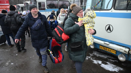 Rusia pune conditii pentru iesirea convoaielor umanitare din orasele ucrainene