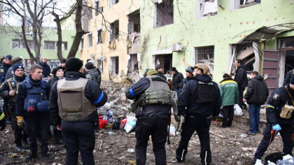 Aproape 2.200 de oameni au murit in Mariupol din cauza ofensivei rusilor Aproape 2.200 de oameni au murit in Mariupol din cauza ofensivei rusilor