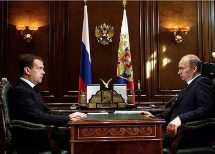 Marea Britanie impune noi sanctiuni impotriva Kremlinului: Dmitri Medvedev si Serghei Soigu, printre cei vizati. Lista a fost extinsa cu peste 350 de noi nume
