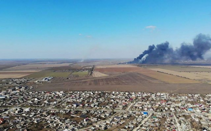 Cel putin 3 elicoptere militare rusesti au explodat in urma unui atac cu rachete al armatei ucrainene pe Aeroportul Herson Cel putin 3 elicoptere militare rusesti au explodat in urma unui atac cu rachete al armatei ucrainene pe Aeroportul Herson