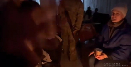 Zeci de oameni se adaposteau in Teatrul Dramatic din Mariupol, inainte ca acesta sa fie bombardat de trupele rusesti - VIDEO