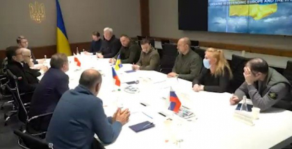 Primii lideri straini care viziteaza Kievul de la invazia rusa, intr-un gest de solidaritate. Zelenski: Vizita este un semn puternic de sprijin - VIDEO