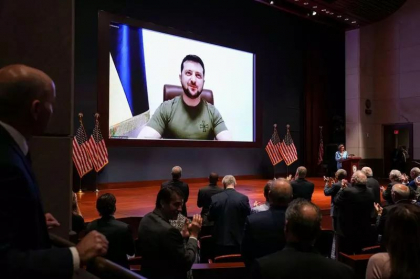 Zelenski, in Congresul american: „Va cer sa faceti mai mult in cea mai neagra perioada pentru intreaga Europa. Catre Biden: A fi liderul lumii inseamna a fi liderul pacii” - VIDEO Zelenski, in Congresul american: „Va cer sa faceti mai mult in cea mai neagra perioada pentru intreaga Europa. Catre Biden: A fi liderul lumii inseamna a fi liderul pacii” - VIDEO