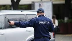 Un politist de patrulare s-a ales cu traume, in urma actiunilor unui sofer fara permis de conducere - VIDEO Un politist de patrulare s-a ales cu traume, in urma actiunilor unui sofer fara permis de conducere - VIDEO