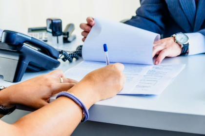 Persoanele cu functii publice sau de demnitate publica ar putea fi obligate sa declare valoarea reala a tuturor bunurilor dobandite dupa anul 2018