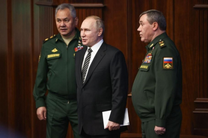 Anonymous a spart serverele serviciilor secrete ruse si a dezvaluit o convorbire intre Putin si Soigu Anonymous a spart serverele serviciilor secrete ruse si a dezvaluit o convorbire intre Putin si Soigu