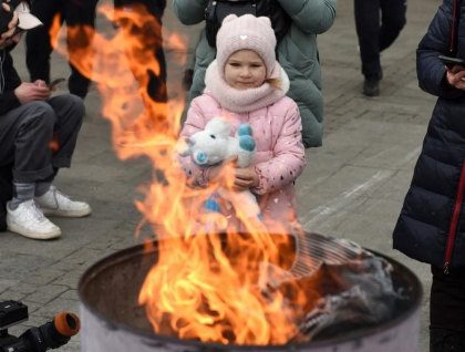 Momentul primirii unui copil refugiat din Ucraina intr-o scoala din Spania - VIDEO