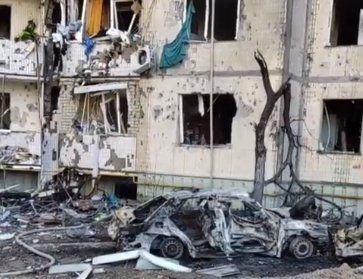 Un obuz a explodat in fata unui bloc din Kiev: 5 persoane au fost ranite - VIDEO