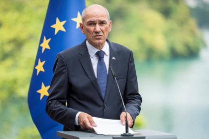 Slovenia anunta ca diplomatii sai se reintorc in Kiev: Vrem sa convingem UE sa faca acelasi lucru Slovenia anunta ca diplomatii sai se reintorc in Kiev: Vrem sa convingem UE sa faca acelasi lucru