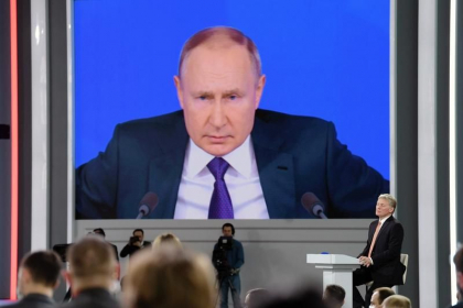Rusia anunta ca nu va opri bombardamentele in timpul negocierilor de pace cu Ucraina Rusia anunta ca nu va opri bombardamentele in timpul negocierilor de pace cu Ucraina