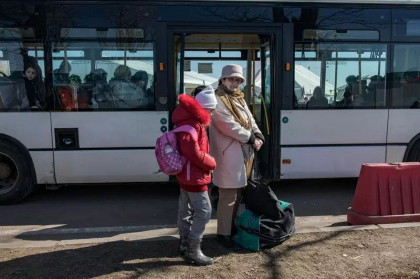 73.000 de copii ucraineni parasesc zilnic tara din cauza razboiului - un copil aproape in fiecare secunda 73.000 de copii ucraineni parasesc zilnic tara din cauza razboiului - un copil aproape in fiecare secunda