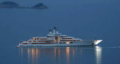Un super-iaht misterios ancorat in Italia ar apartine lui Vladimir Putin. Ofiteri ai SFP, printre membrii echipajului (investigatie) - VIDEO