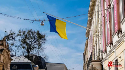 Cum arata acum orasul Liov: In centru se vand carti, Catedrala e fortificata cu saci de nisip iar noaptea rasuna sirenele