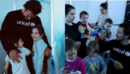 Actorul Orlando Bloom se afla acum in Republica Moldova si a vizitat copiii refugiati din Ucraina - FOTO Actorul Orlando Bloom se afla acum in Republica Moldova si a vizitat copiii refugiati din Ucraina - FOTO