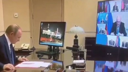 Imagini ciudate cu Serghei Soigu, prezentate de presa rusa pentru a dezminti zvonurile legate de disparitia acestuia - VIDEO Imagini ciudate cu Serghei Soigu, prezentate de presa rusa pentru a dezminti zvonurile legate de disparitia acestuia - VIDEO