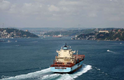 Scafandri turci au recuperat din Marea Neagra un obiect ''similar cu o mina'' Scafandri turci au recuperat din Marea Neagra un obiect ''similar cu o mina''