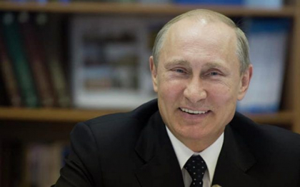 Putin a triplat taxa pentru masinile de lux ca masura de ”sprijin public” dupa sanctiunile impuse Rusiei. Noua lege se aplica retroactiv, de la 1 ianuarie 2022 Putin a triplat taxa pentru masinile de lux ca masura de ”sprijin public” dupa sanctiunile impuse Rusiei. Noua lege se aplica retroactiv, de la 1 ianuarie 2022