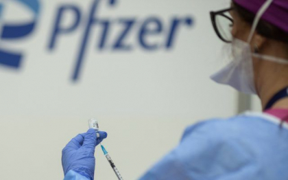 Studiu israelian: A patra doza de vaccin Pfizer reduce cu aproximativ 80% rata mortalitatii provocate de Covid-19 Studiu israelian: A patra doza de vaccin Pfizer reduce cu aproximativ 80% rata mortalitatii provocate de Covid-19