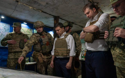 Zelenski promulga o lege care restrange difuzarea de informatii despre miscari de trupe si de echipament militar Zelenski promulga o lege care restrange difuzarea de informatii despre miscari de trupe si de echipament militar