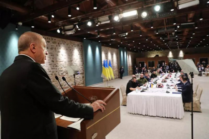 Negocieri Rusia-Ucraina: Kievul este gata sa accepte statutul neutru, daca primeste garantii de securitate. Este nevoie de referendum - VIDEO Negocieri Rusia-Ucraina: Kievul este gata sa accepte statutul neutru, daca primeste garantii de securitate. Este nevoie de referendum - VIDEO