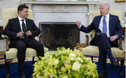 Biden a vorbit la telefon cu Zelenski. Sporirea ajutorului pentru armata ucraineana, una dintre temele discutiei