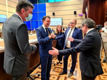 Europarlamentarul Siegfried Muresan: „Parlamentul European si Parlamentul Republicii Moldova vor lucra si mai strans in urmatoarele saptamani” - FOTO