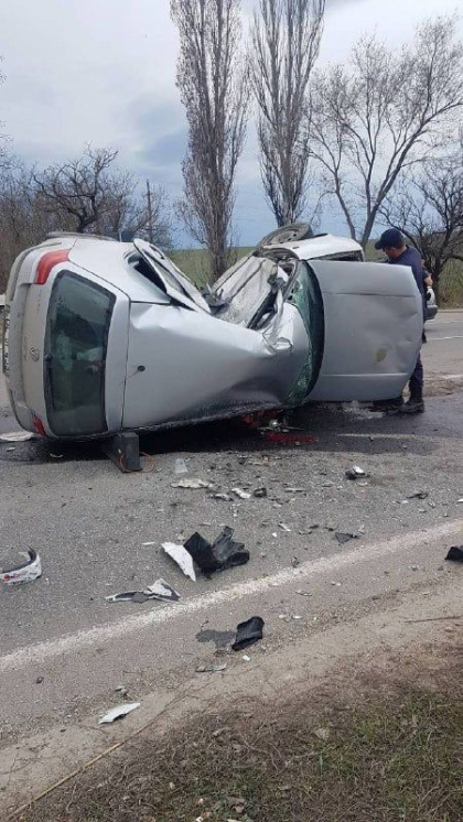 Oamenii legii vin cu detalii despre accidentul de la Singerei. In urma impactului, trei persoane au decedat