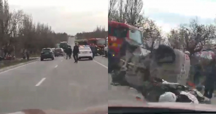 Accident grav la Singerei. O motocicleta s-a lovit puternic de o masina - VIDEO Accident grav la Singerei. O motocicleta s-a lovit puternic de o masina - VIDEO