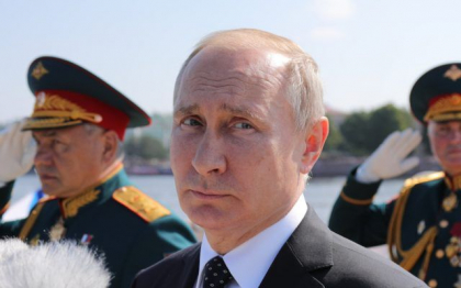 Fostul procuror pentru crime de razboi, Carla Del Ponte, cere Curtii Penale Internationale sa emita un mandat de arestare pe numele lui Vladimir Putin: „Este un criminal de razboi”