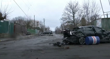 Marturiile locuitorilor ramasi in Bucha, dupa masacrul asupra civililor din oras: "Un glont mi-a spart geamul si a ramas blocat in dulap" - VIDEO Marturiile locuitorilor ramasi in Bucha, dupa masacrul asupra civililor din oras: "Un glont mi-a spart geamul si a ramas blocat in dulap" - VIDEO