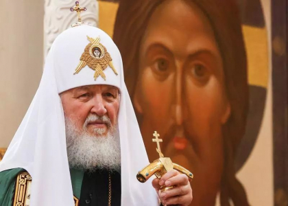 Patriarul Kiril le cere soldatilor sa apere Rusia, o tara care „iubeste pacea": „Cu siguranta nu facem ceva care le-ar putea dauna altora"