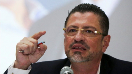 Conservatorul Rodrigo Chaves, ales presedinte in Costa Rica