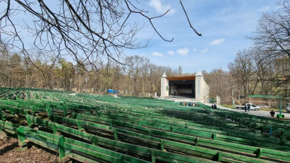 Teatrul de Vara din Parcul „Valea Morilor” va fi renovat. Ion Ceban: "Capacitatea va fi de circa 7000 de locuri" Teatrul de Vara din Parcul „Valea Morilor” va fi renovat. Ion Ceban: "Capacitatea va fi de circa 7000 de locuri"