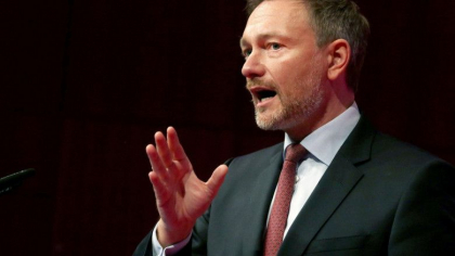 Germania spune ca UE trebuie sa puna capat legaturilor economice cu Rusia, dar gazul nu poate fi inlocuit pe termen scurt Germania spune ca UE trebuie sa puna capat legaturilor economice cu Rusia, dar gazul nu poate fi inlocuit pe termen scurt