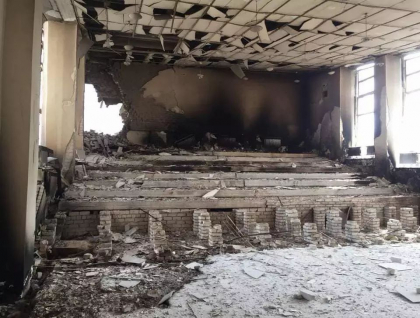 „Obuzul a daramat trei etaje deodata”. Universitate din Sieverodonetk, distrusa de bombardamente. Cum arata un amfiteatru - FOTO „Obuzul a daramat trei etaje deodata”. Universitate din Sieverodonetk, distrusa de bombardamente. Cum arata un amfiteatru - FOTO